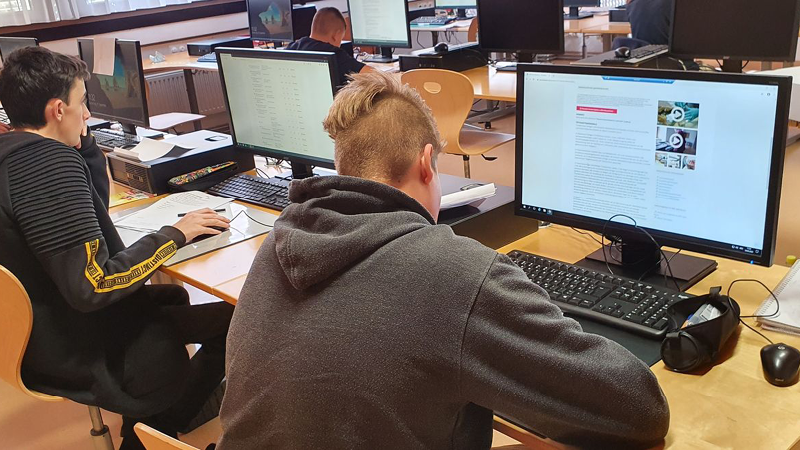 Foto zum Pressebericht: Neuer Lehrplan mit noch stärkerer Berufsorientierung an der SWT Mödling